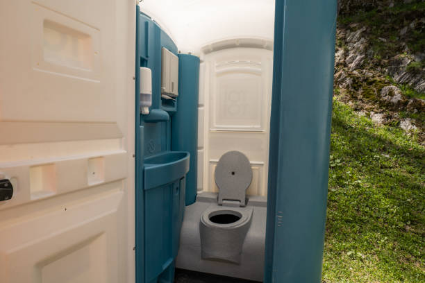 Best Porta potty rental near me  in Waterloo, WI